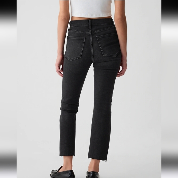 GAP Kick Fit High Rise Washed Black Jeans. Size 2P NWT - Picture 2 of 13
